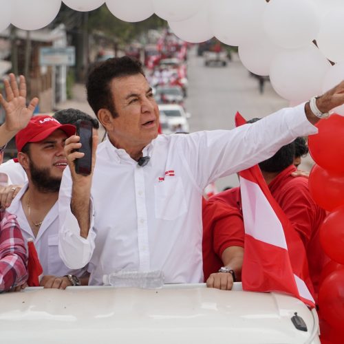 Oposición hondureña refuerza pacto para enfrentar al oficialismo